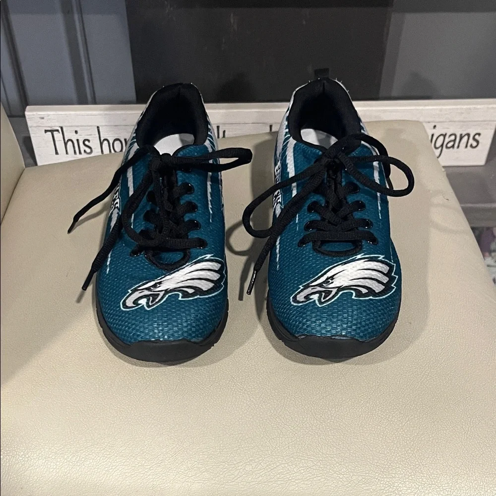 Philadelphia Eagles Sneakers Lightweight Football NFL Size 7 - Picture 1 of 6